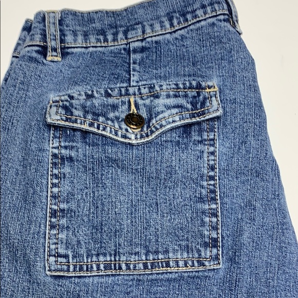 Crazy Horse cuffed hem Capri jeans - Picture 5 of 9